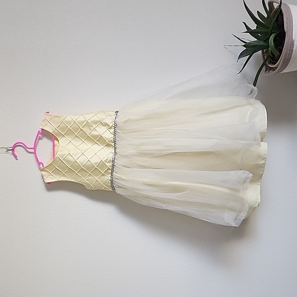 Kids yellow dress